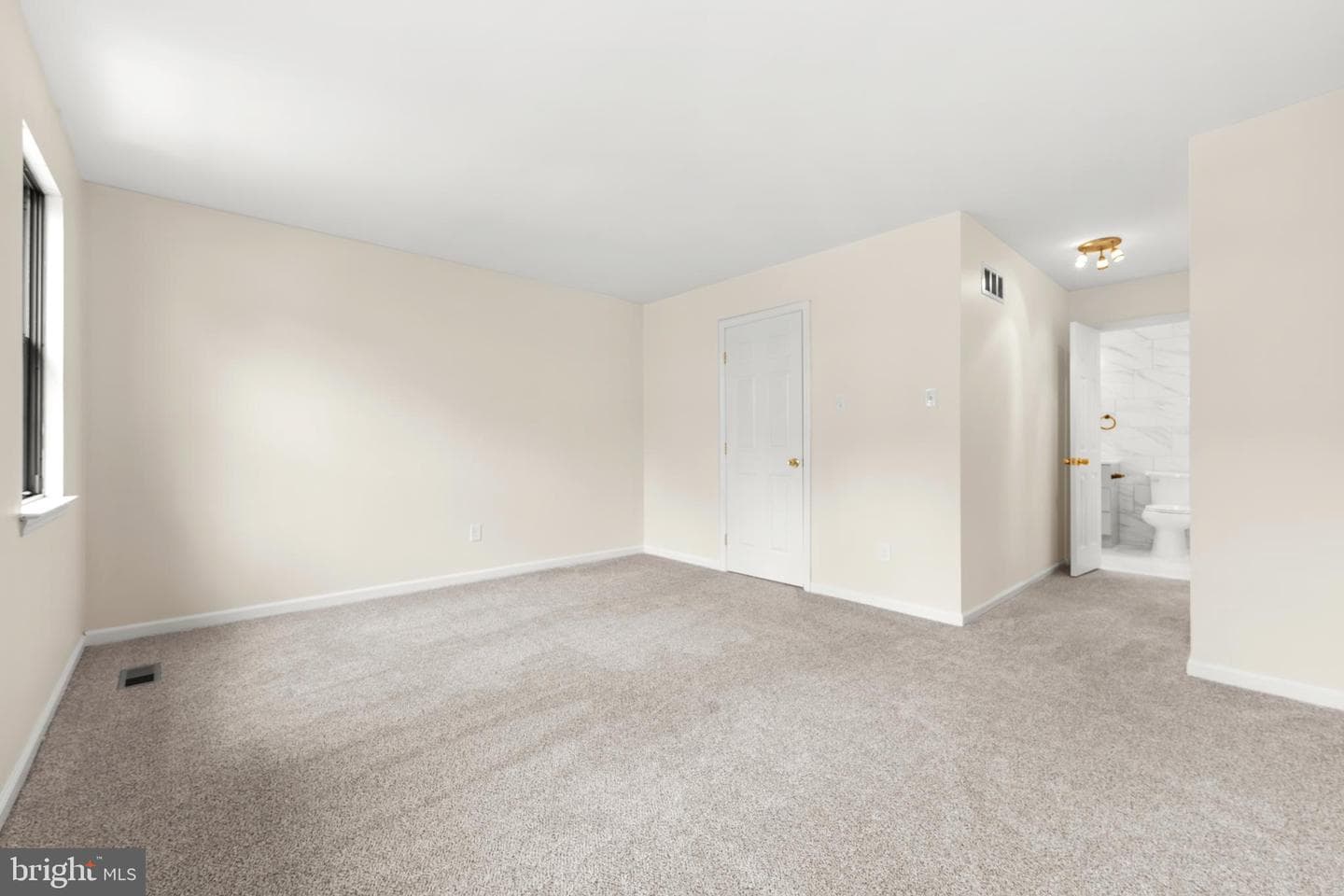703 Andover Court #703-C photo 23