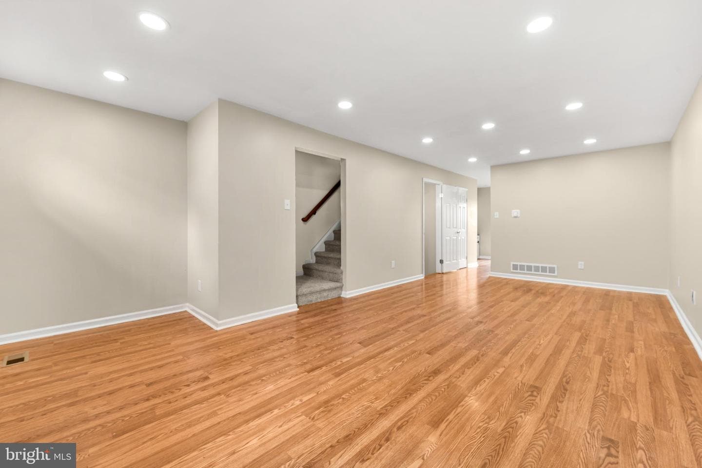 703 Andover Court #703-C photo 3