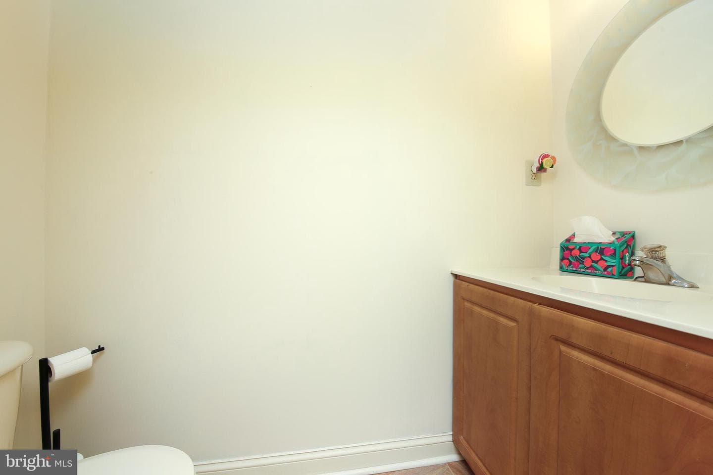 212 Truman Way photo 11