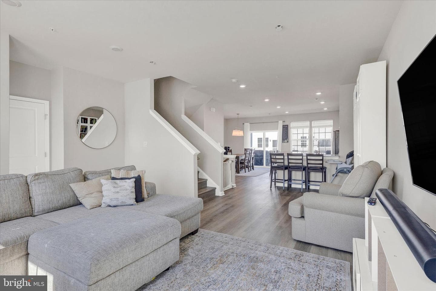 423 Smithworks Boulevard photo 13