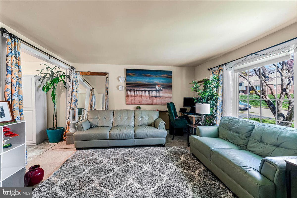 26 Greentree Lane photo 5