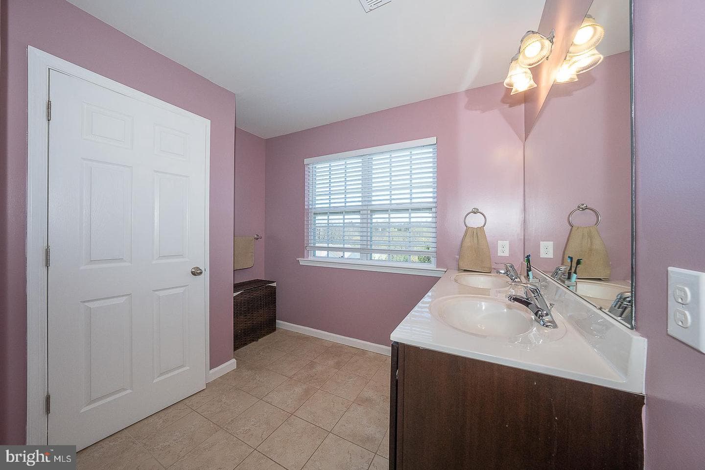 206 Kennedy Drive photo 30