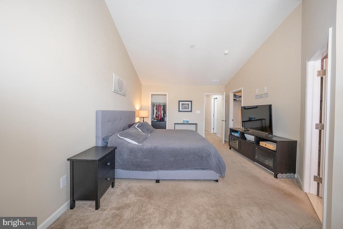 206 Kennedy Drive photo 39