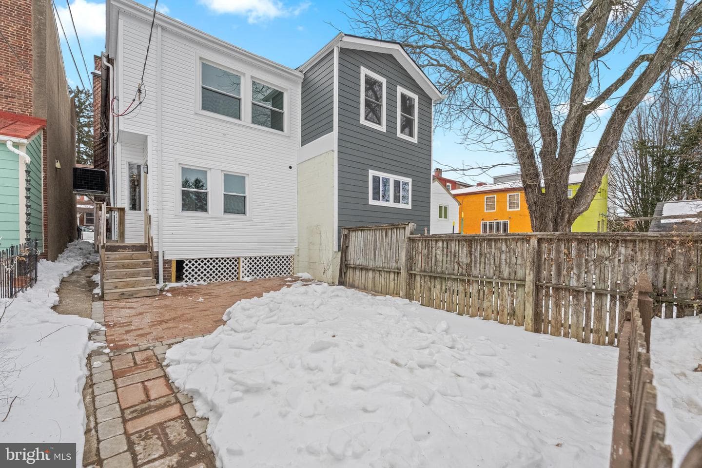 222 W Barnard Street photo 39