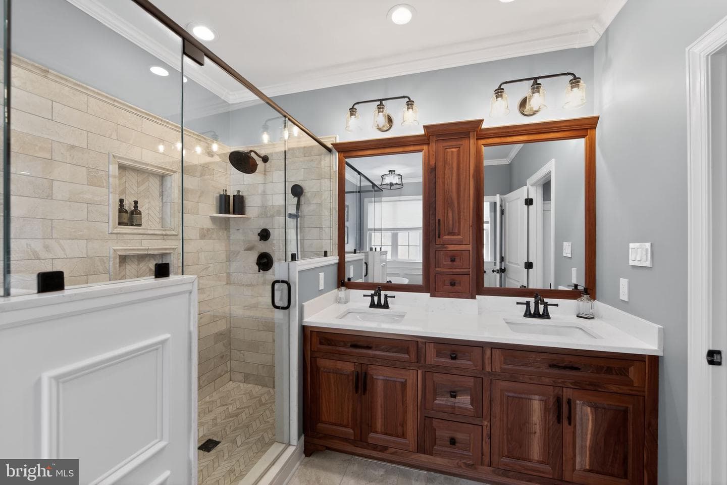 19 Steepleview Drive photo 31