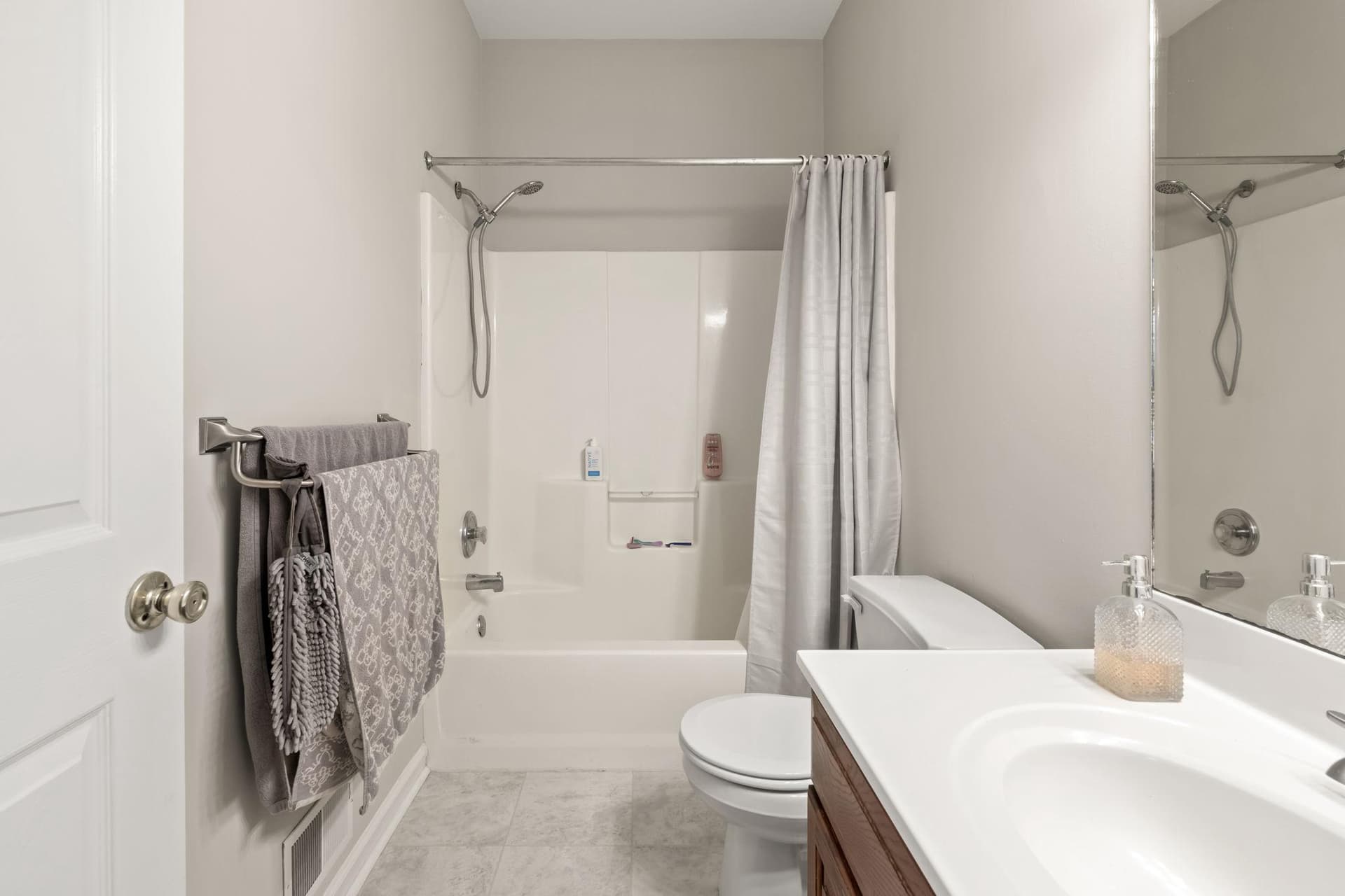 219 Beaumont Drive photo 12