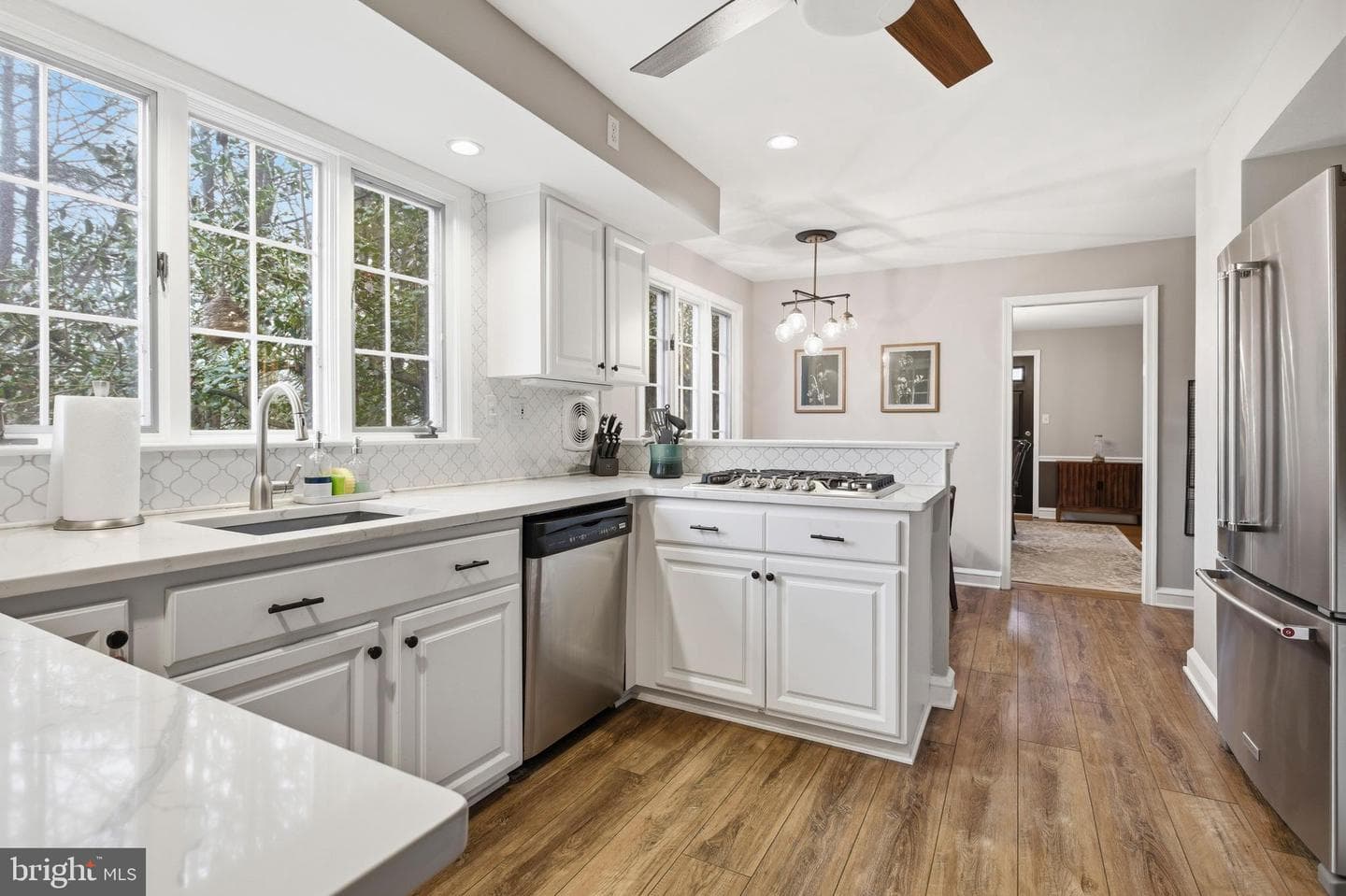 935 N Chester Road photo 16