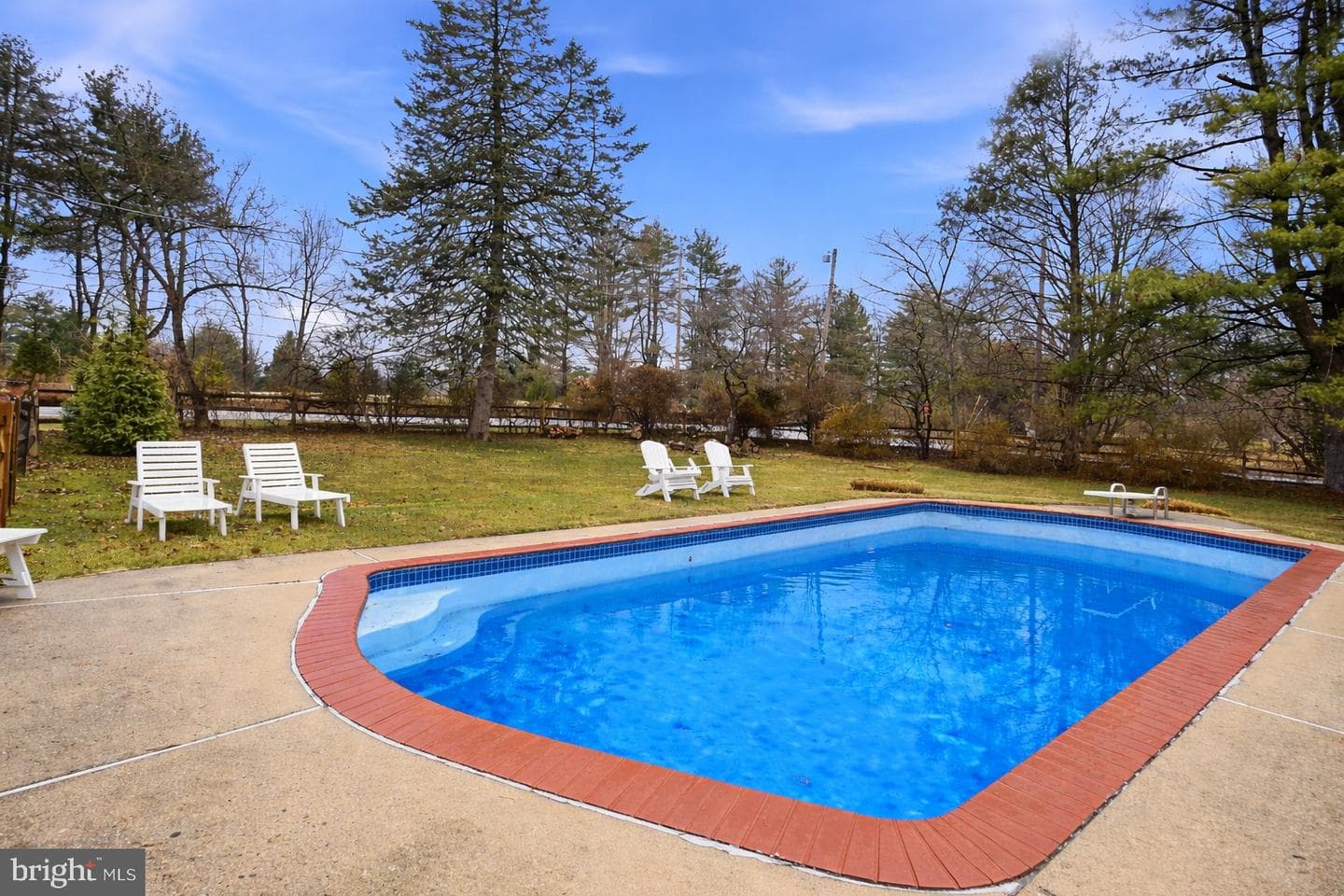 935 N Chester Road photo 38