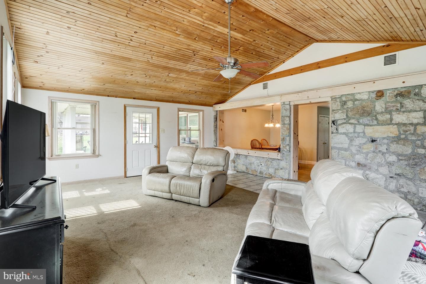 640 Meadow Drive photo 22