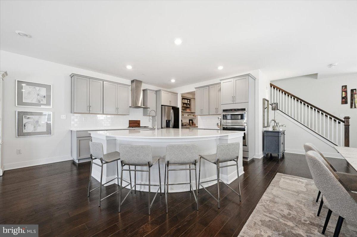 279 Red Leaf Lane photo 6