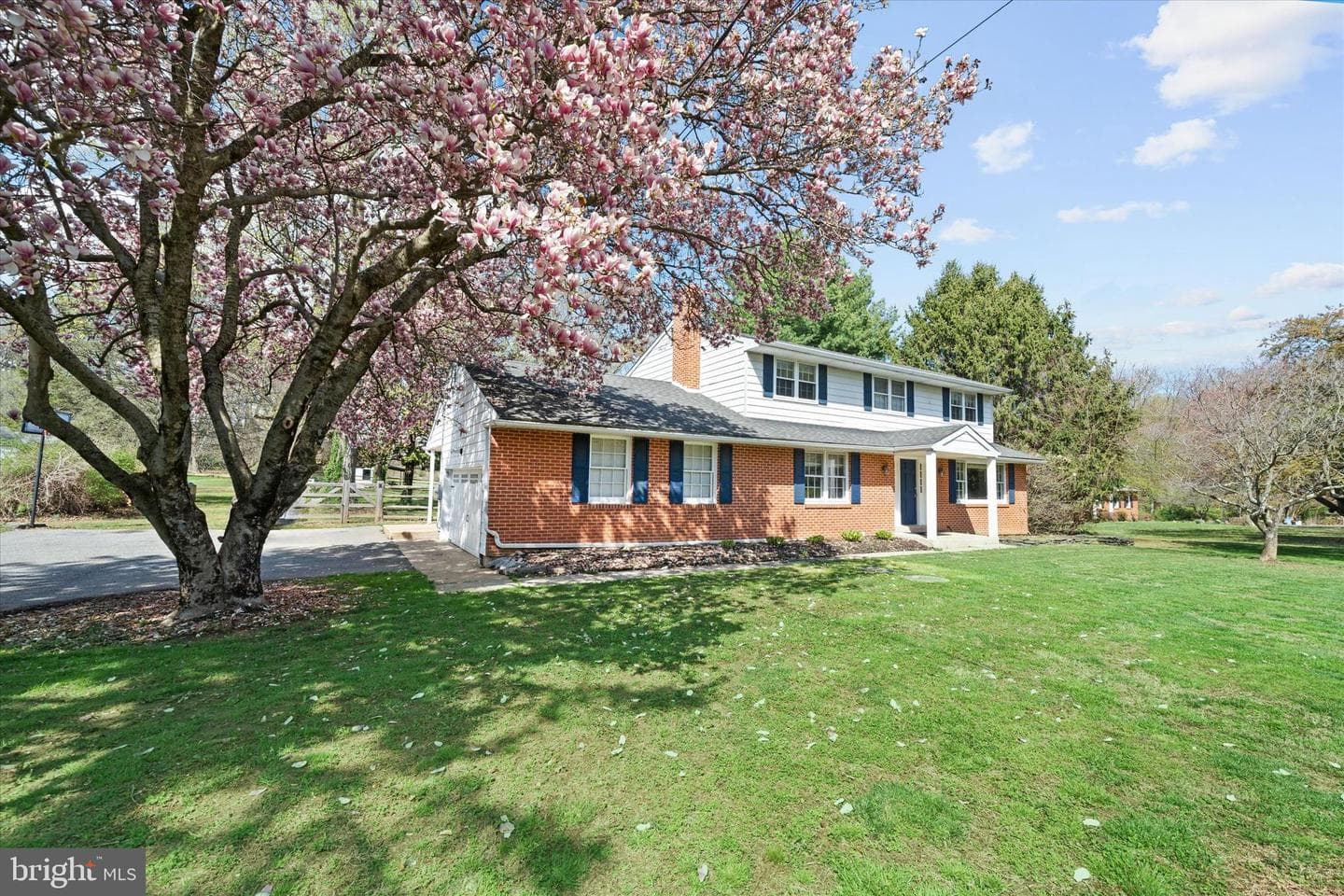 447 Chambers Rock Road photo 2