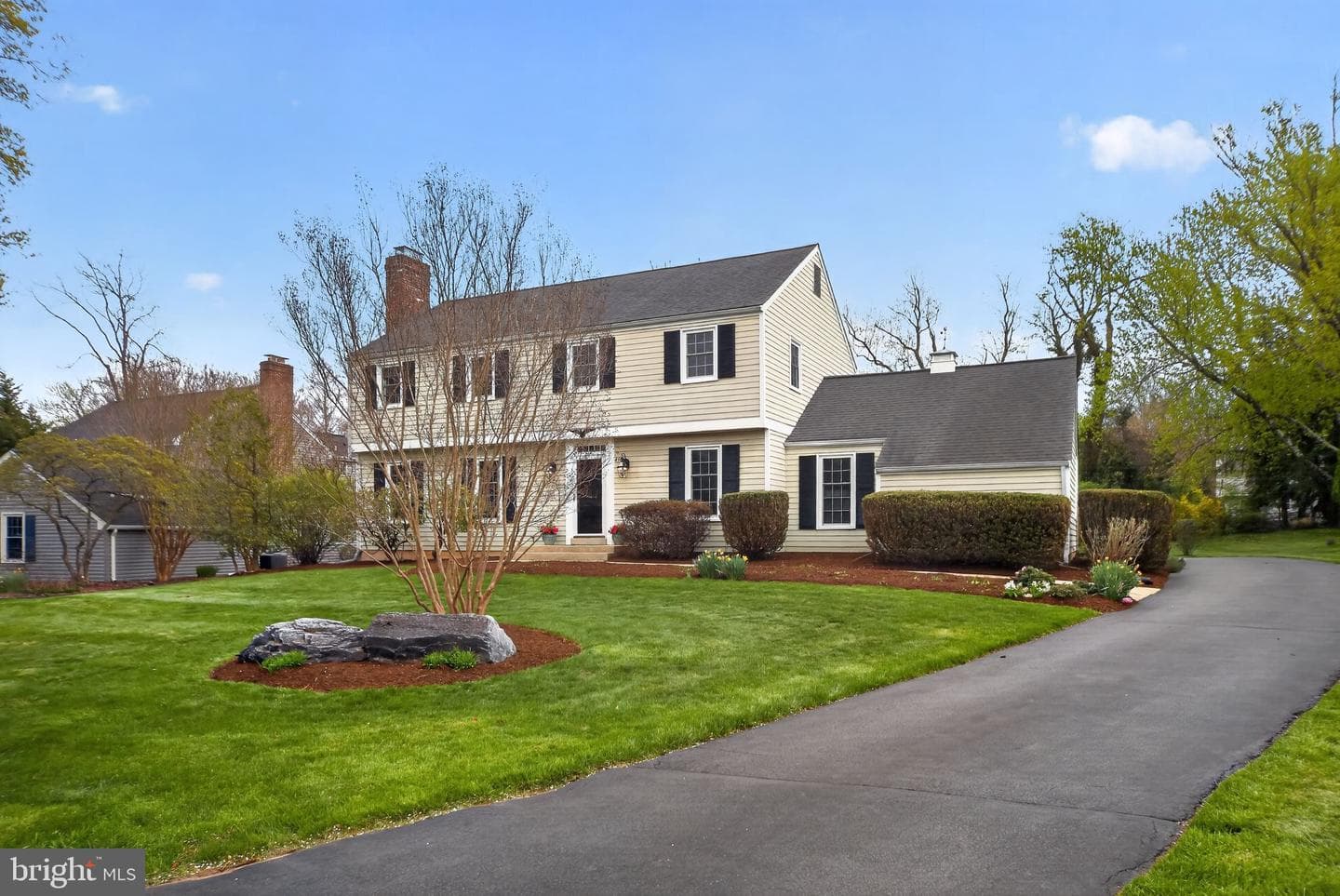 450 Coldstream Drive photo 2