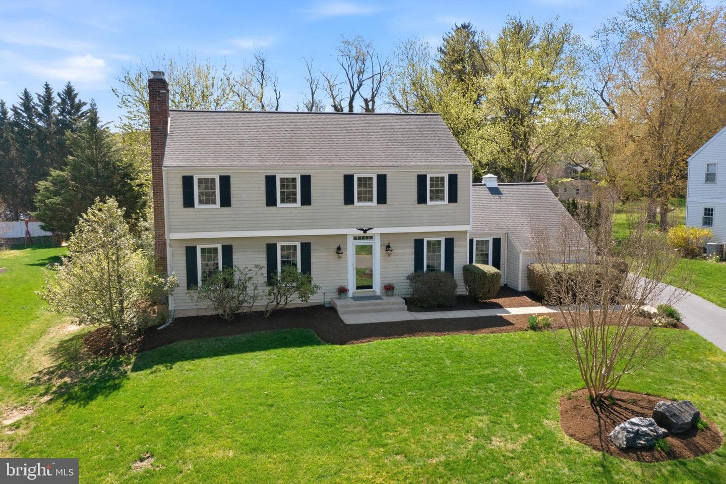 450 Coldstream Drive photo 3