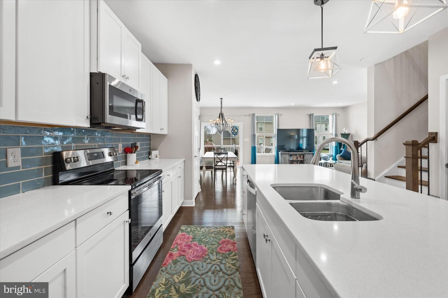 1212 Benjamin Drive photo 5