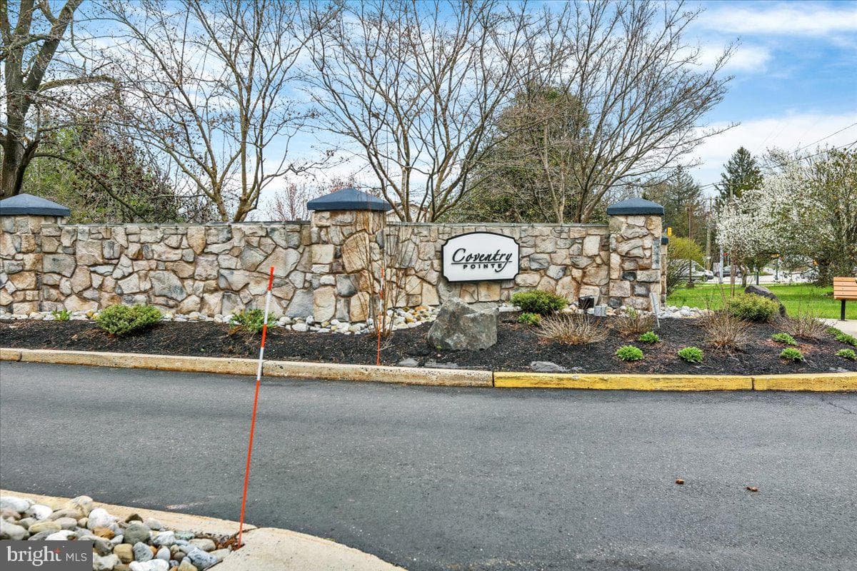 1302 Coventry Pointe Lane #1302 photo 37
