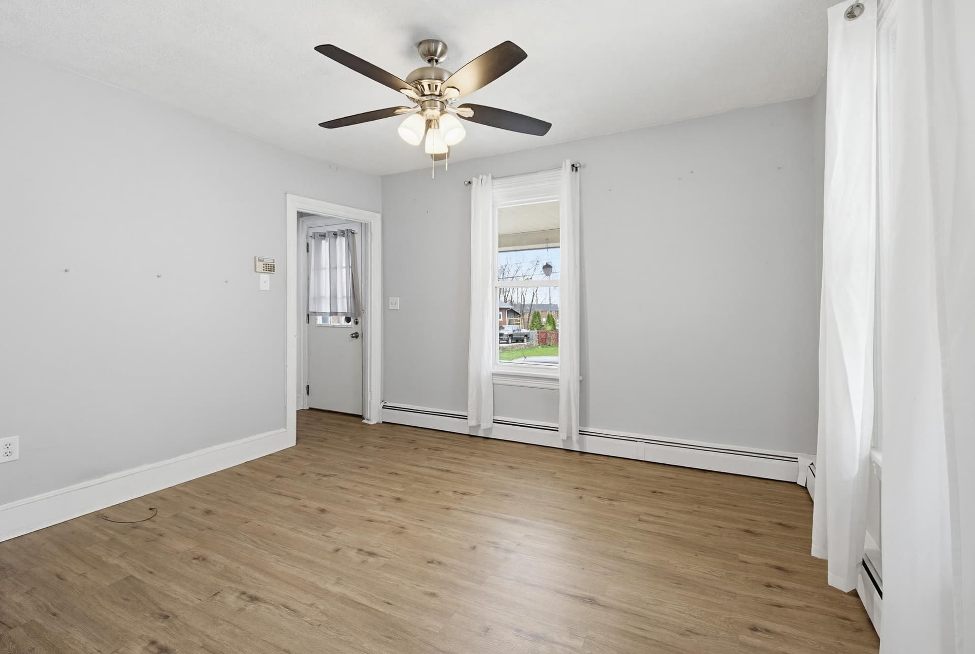429 Hodgson Street photo 13