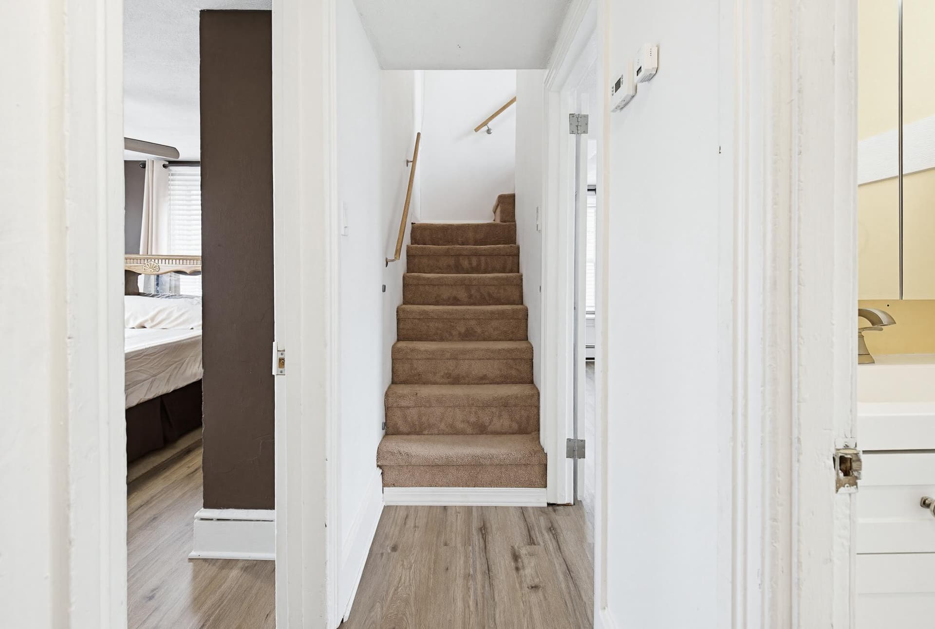 429 Hodgson Street photo 24