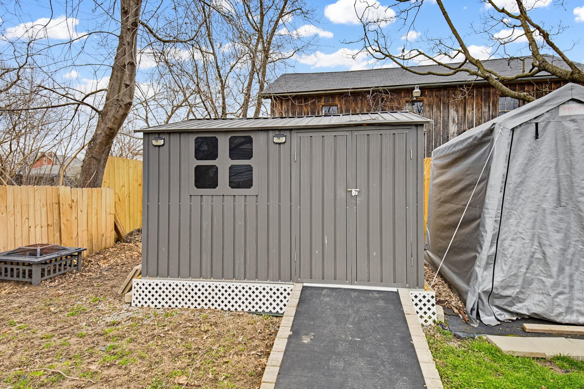 429 Hodgson Street photo 35