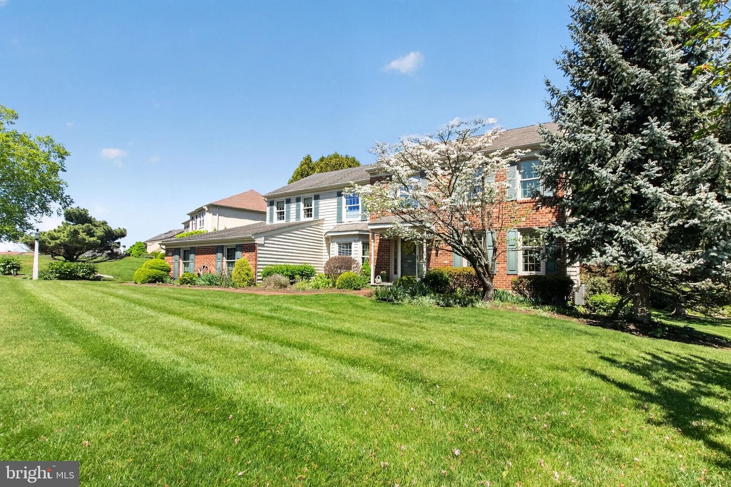 1831 Glenwold Drive photo 2