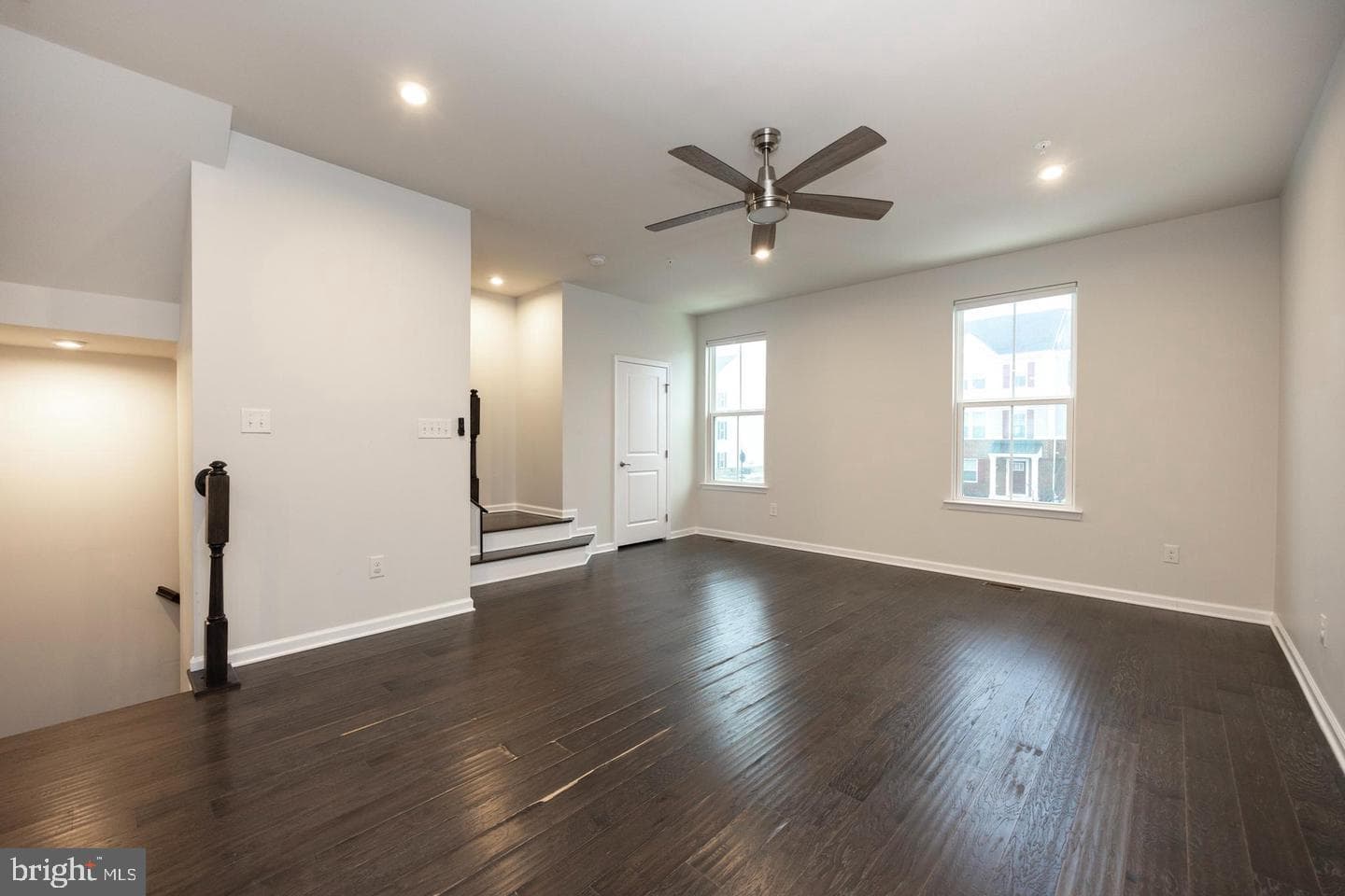 602 Holywell Drive photo 9