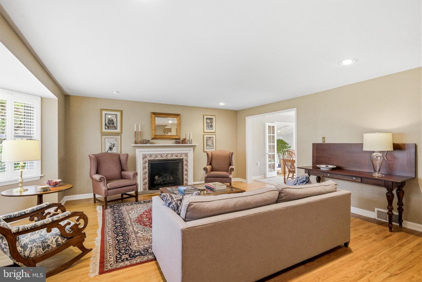 371 Margo Lane photo 6