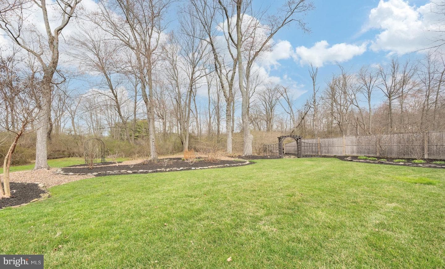 3 Hunter Drive photo 4