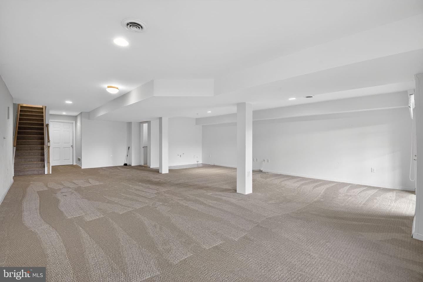 803 Whispering Brooke Drive photo 32