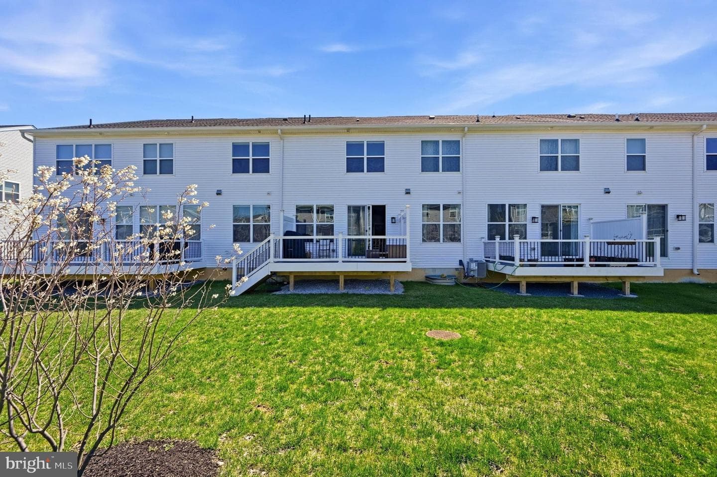 253 Iris Lane photo 39
