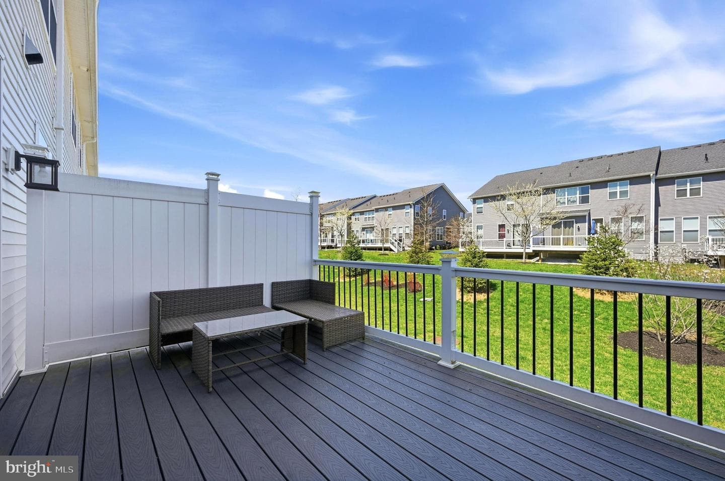 253 Iris Lane photo 40