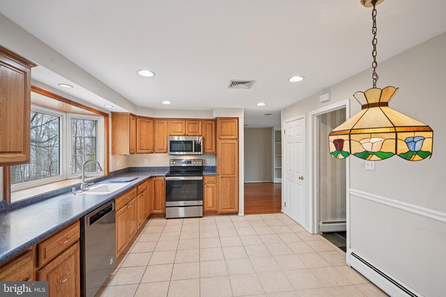 414 Longwood Drive photo 8