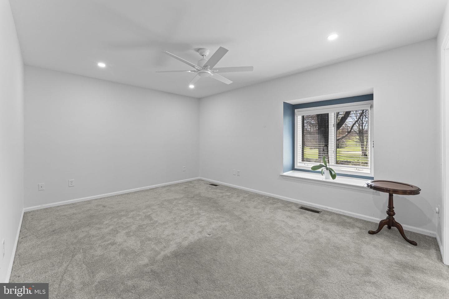 483 Eaton Way photo 17