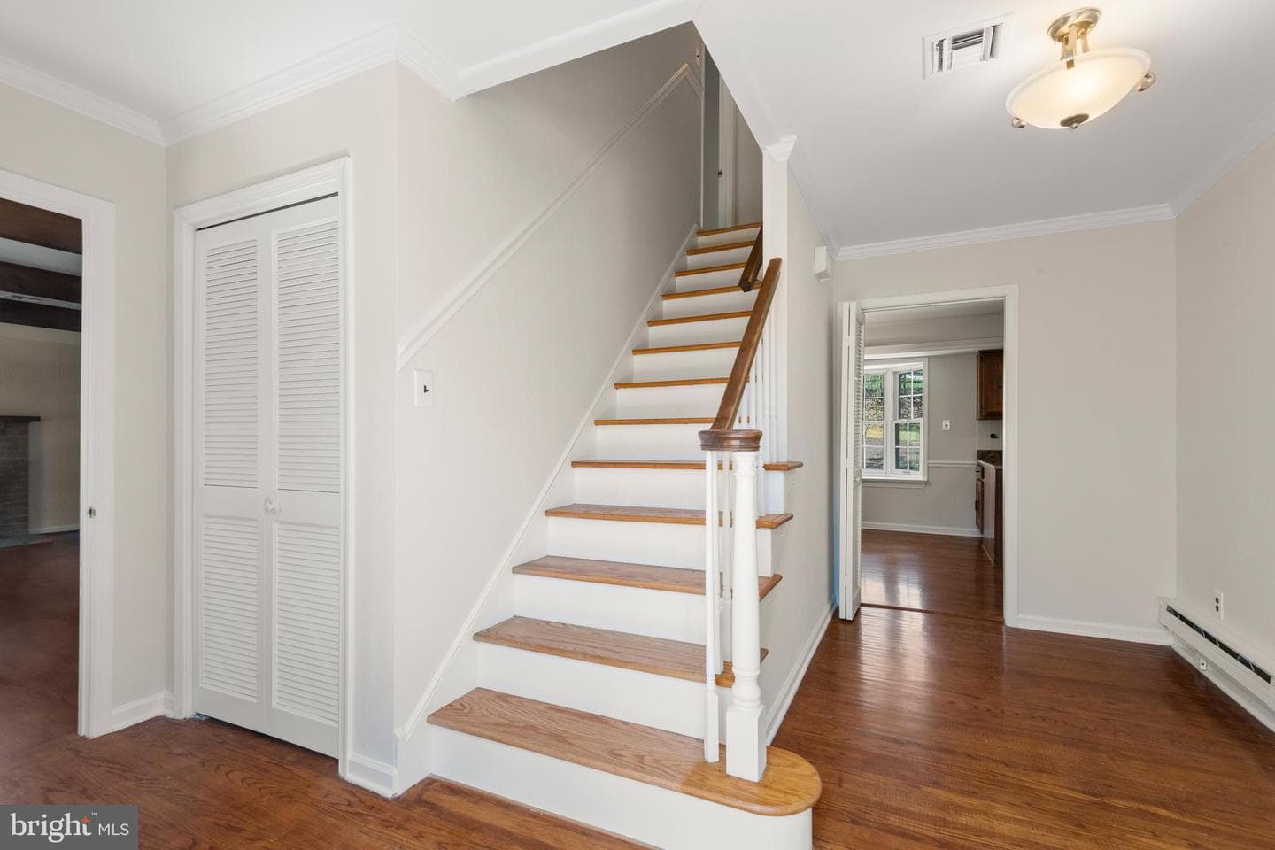 1 Anthony Drive photo 2