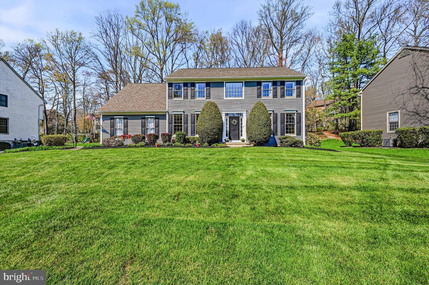 1045 Saint Georges Lane photo 2