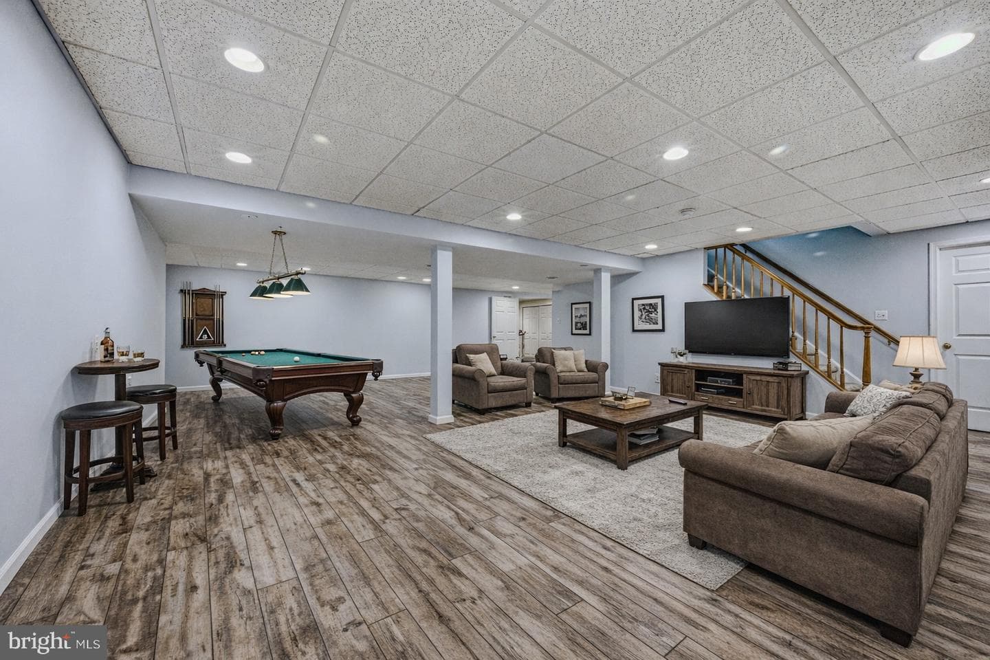 1045 Saint Georges Lane photo 40
