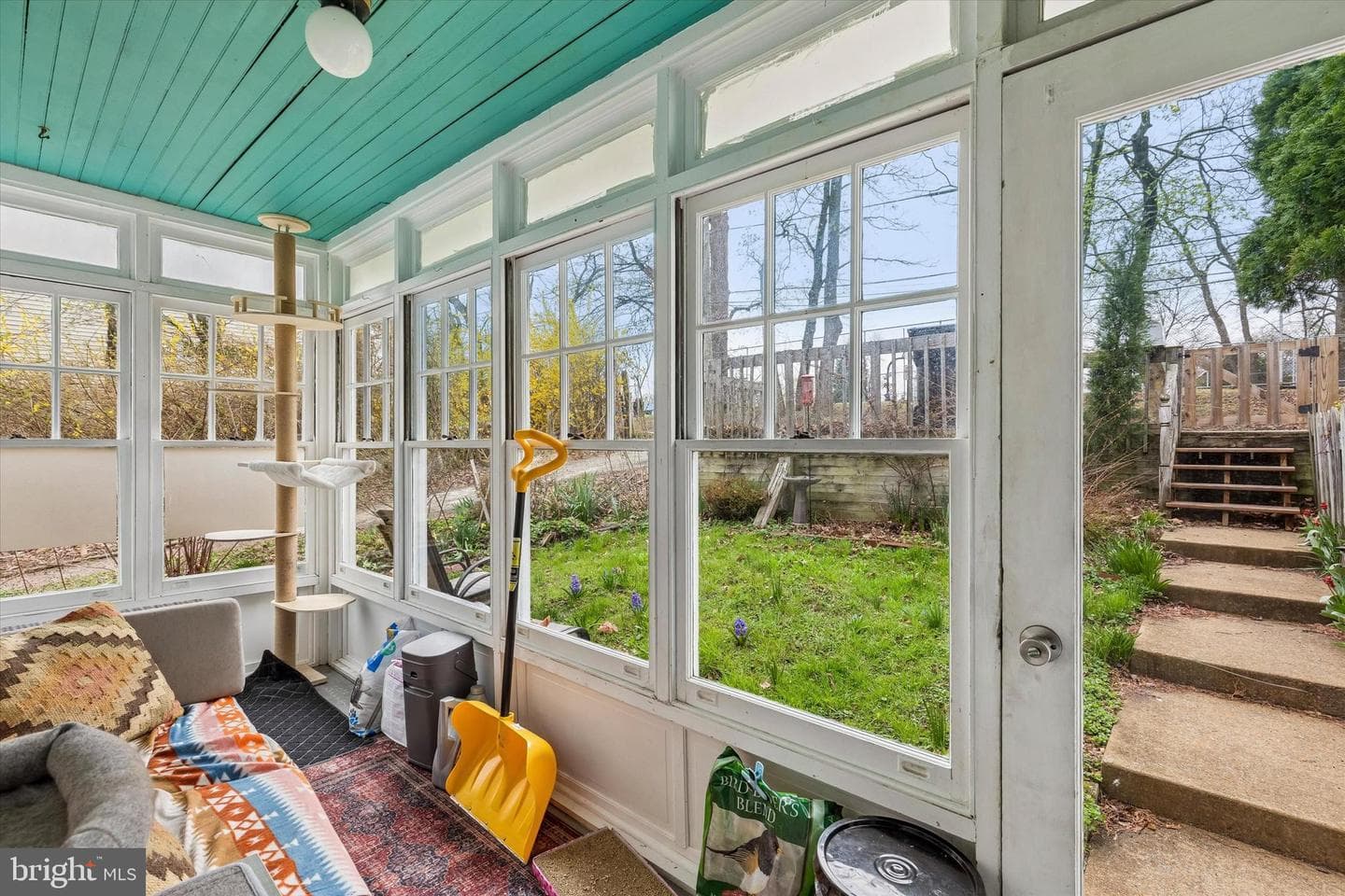 25 Woodbine Avenue photo 2