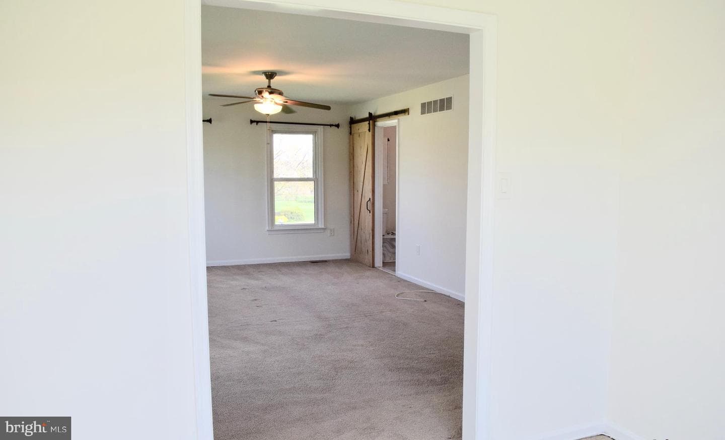 6 Meadow Wood Lane photo 18