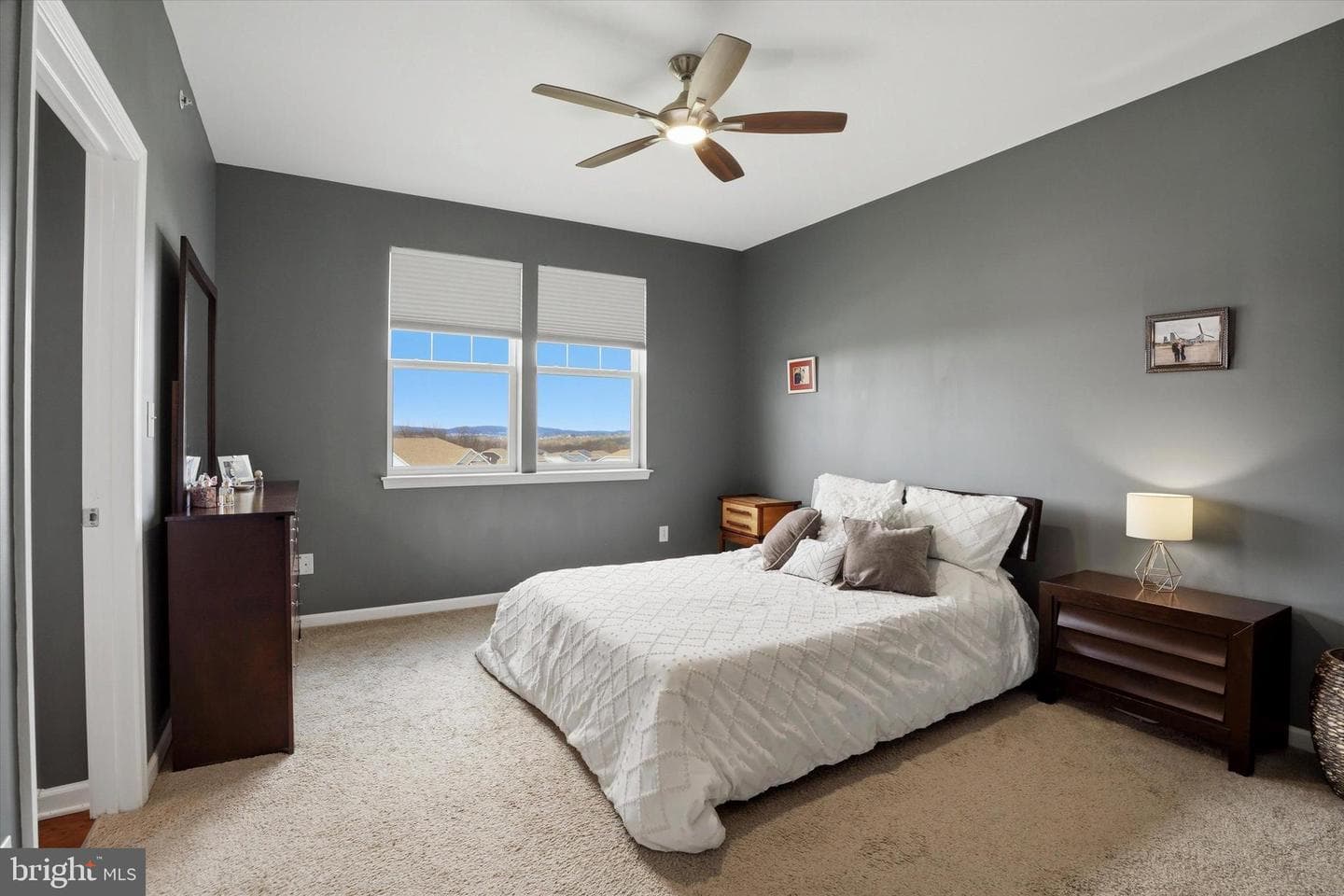 327 Dawson Place photo 12