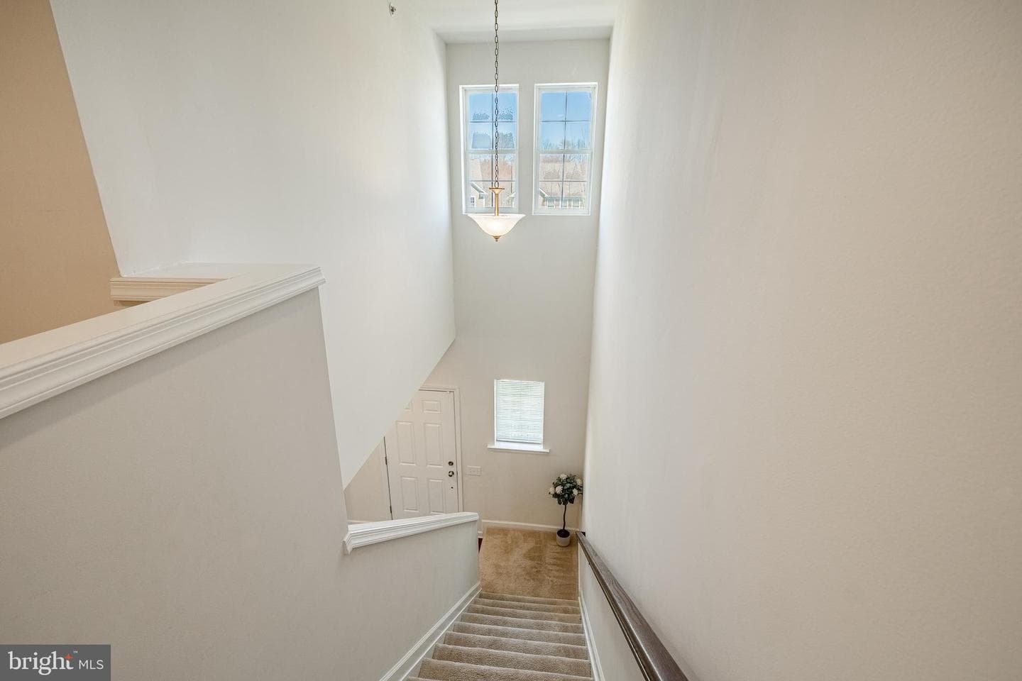 322 Stafford Court photo 17