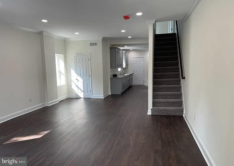 315 Chase Street photo 6