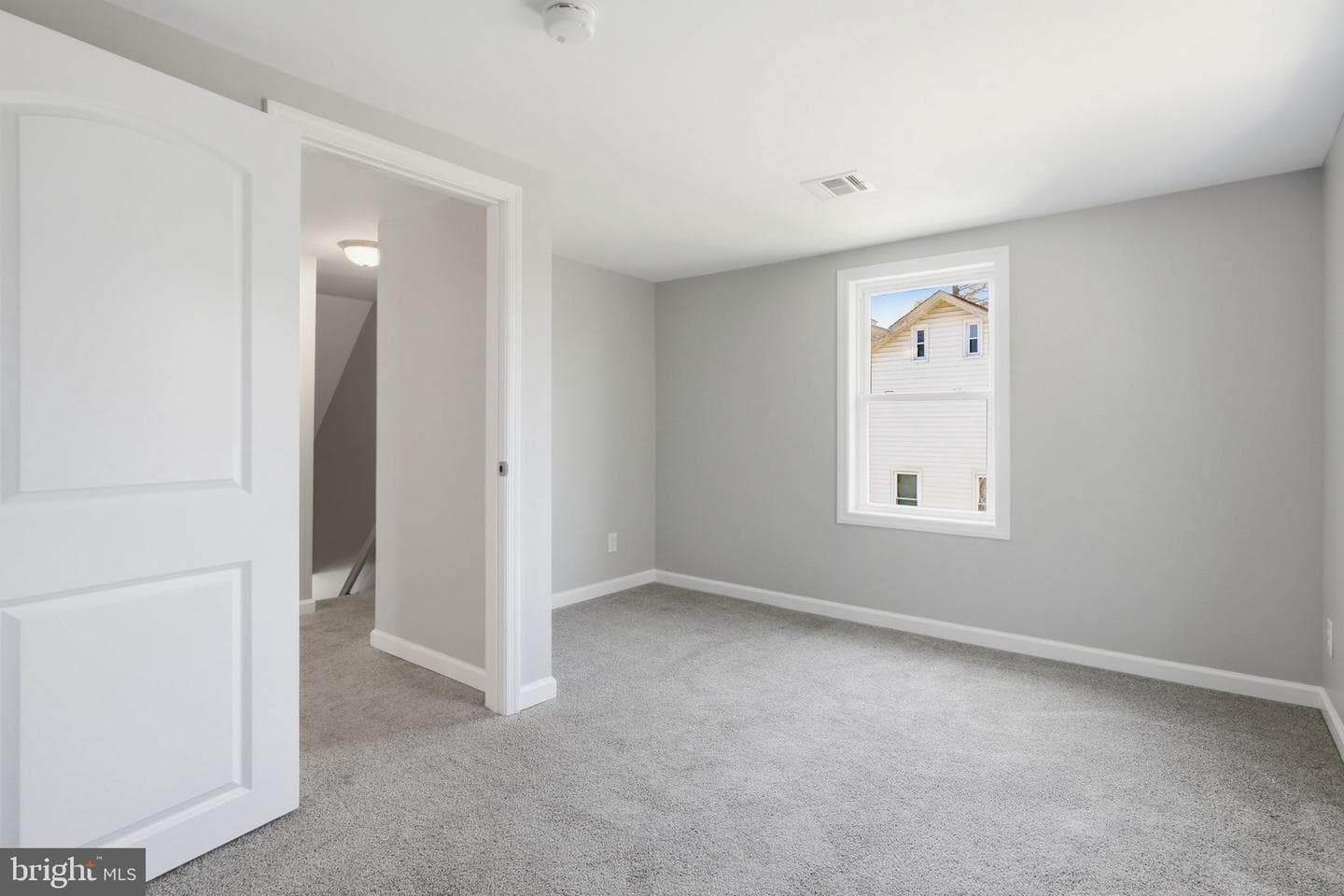 123 E Harmony Road photo 34