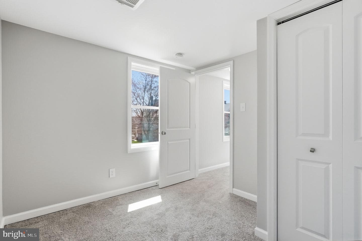 123 E Harmony Road photo 45