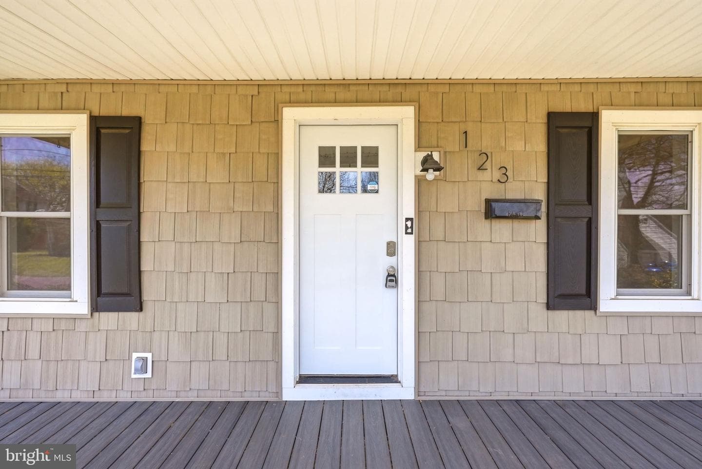 123 E Harmony Road photo 9
