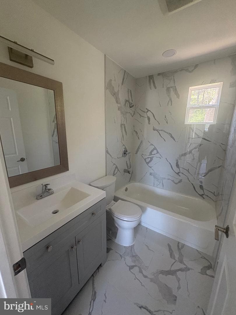 633 Coates Street photo 18