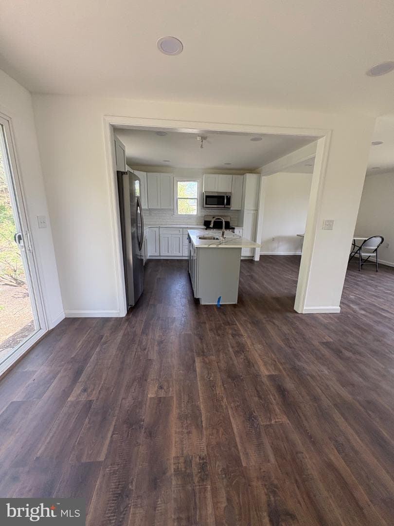 633 Coates Street photo 40