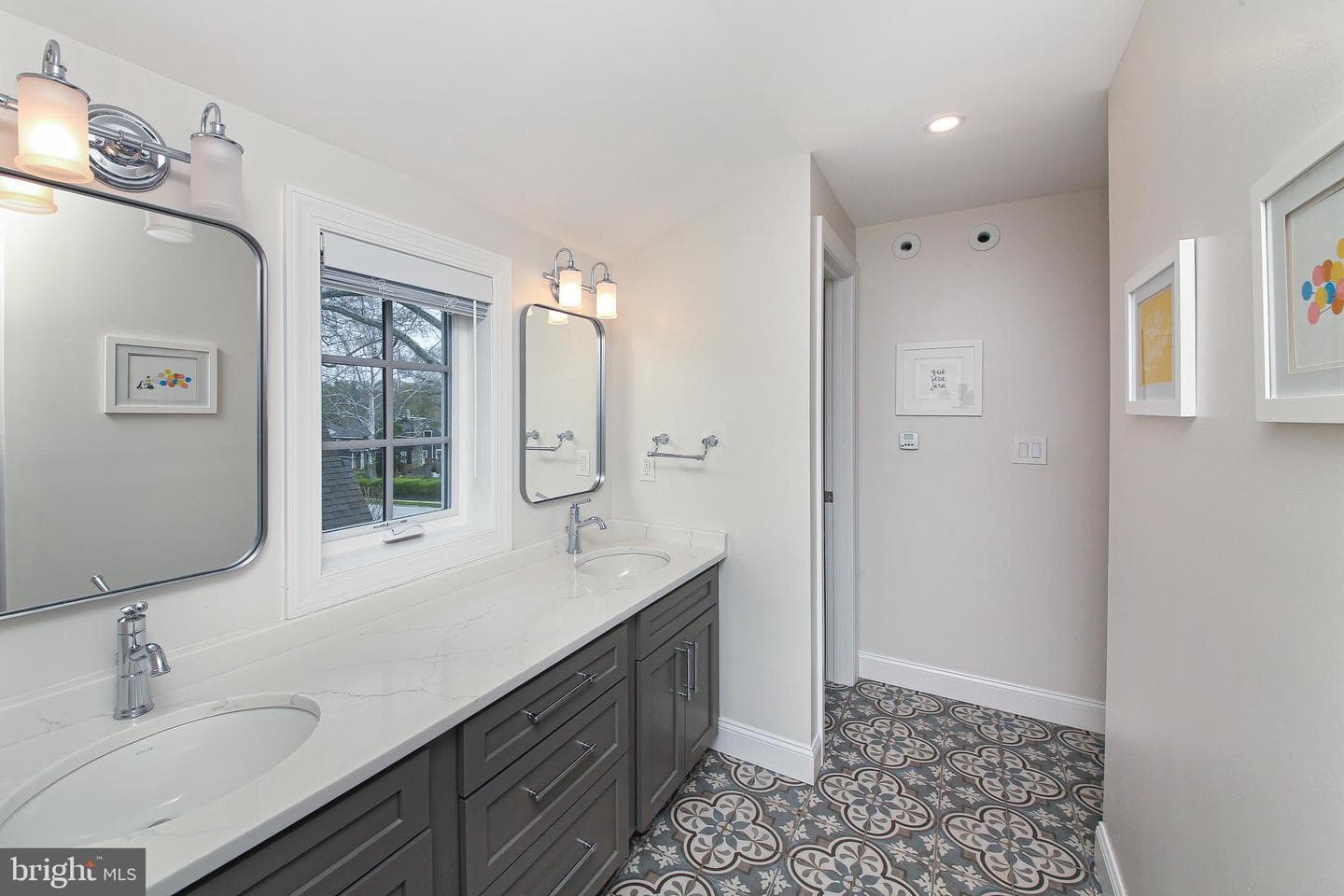 20 Hillside Road photo 28