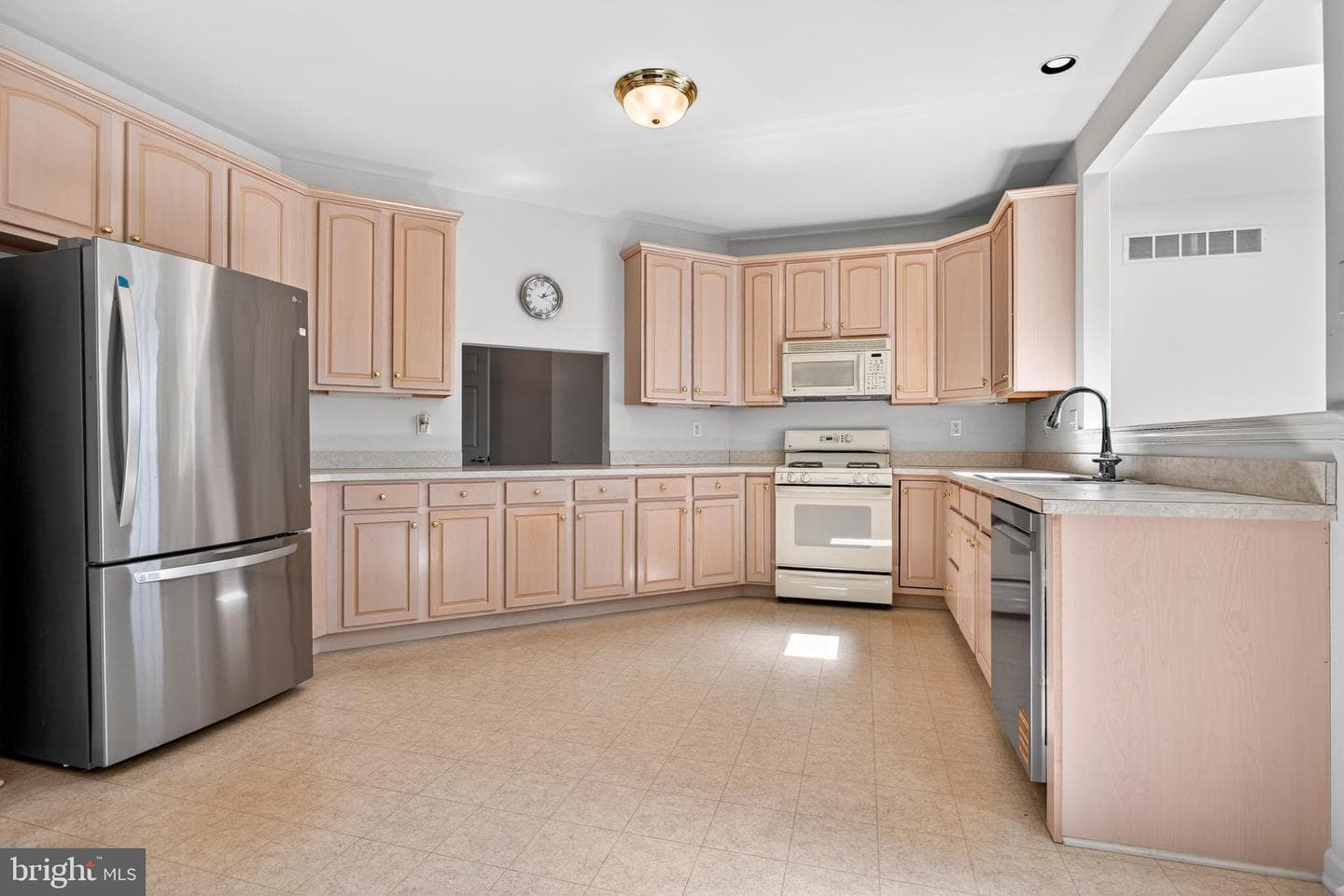1504 Iron Horse Court photo 13