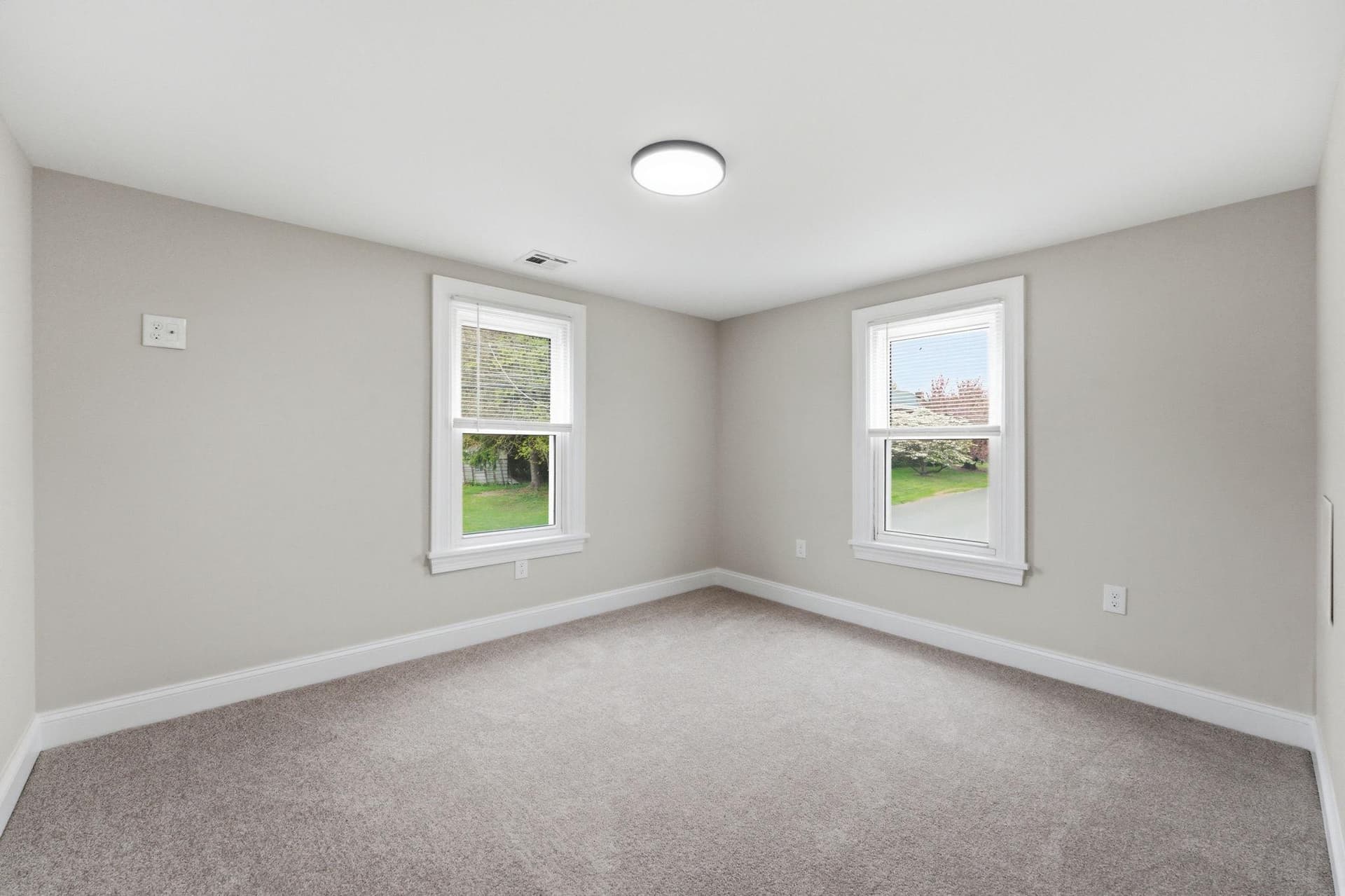 114 Mount Pleasant Road photo 24