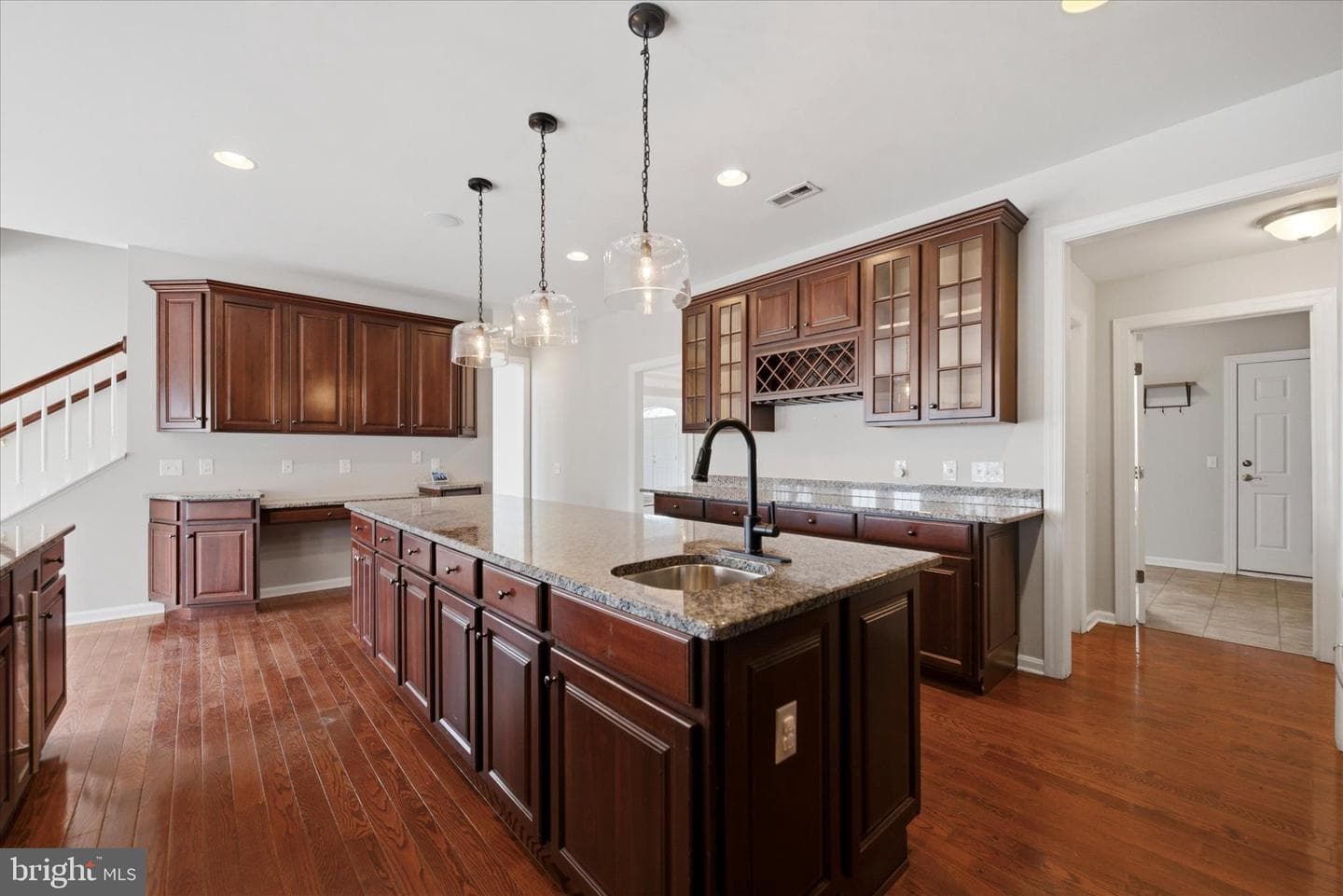 8 Deerfield Drive photo 18