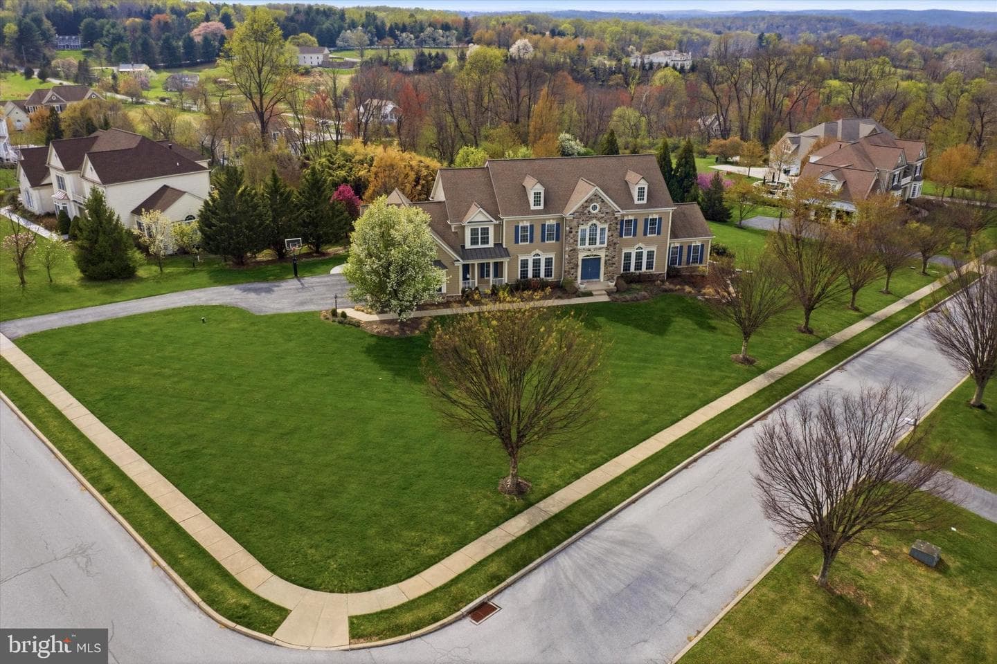 8 Deerfield Drive photo 38