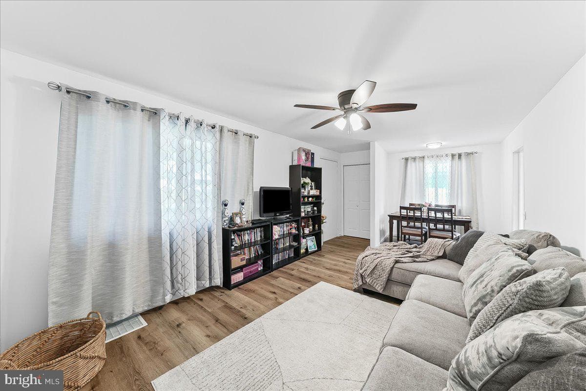 448 Wheeler Boulevard photo 6
